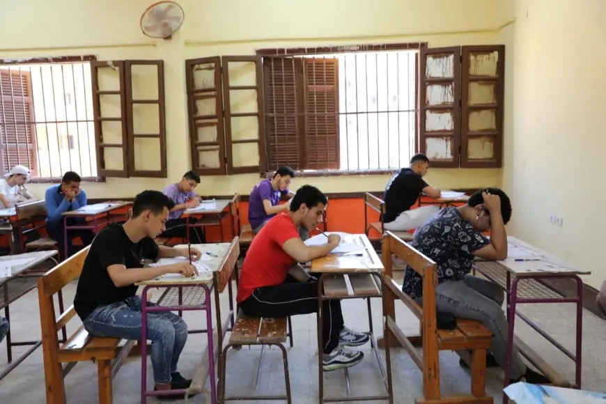 امتحان اللغة العربية للصف الثالث الثانوي وتوزيع درجات امتحان اللغة العربية لطلاب الثانوية العامة