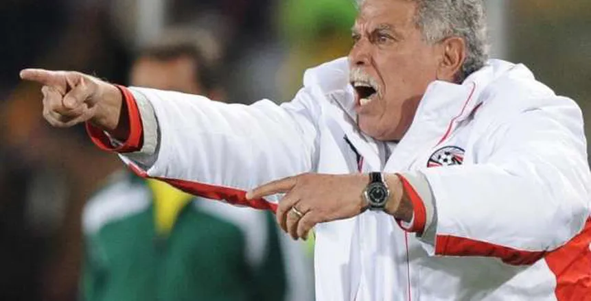 سماكة: أحد النجوم اعترض على قرار حسن شحاتة بضمي للمنتخب