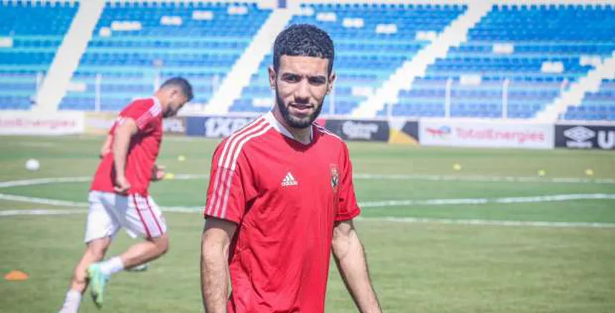 بيان عاجل من وكالة أحمد قندوسي بعد ساعات من اتهاماته للنادي الأهلي