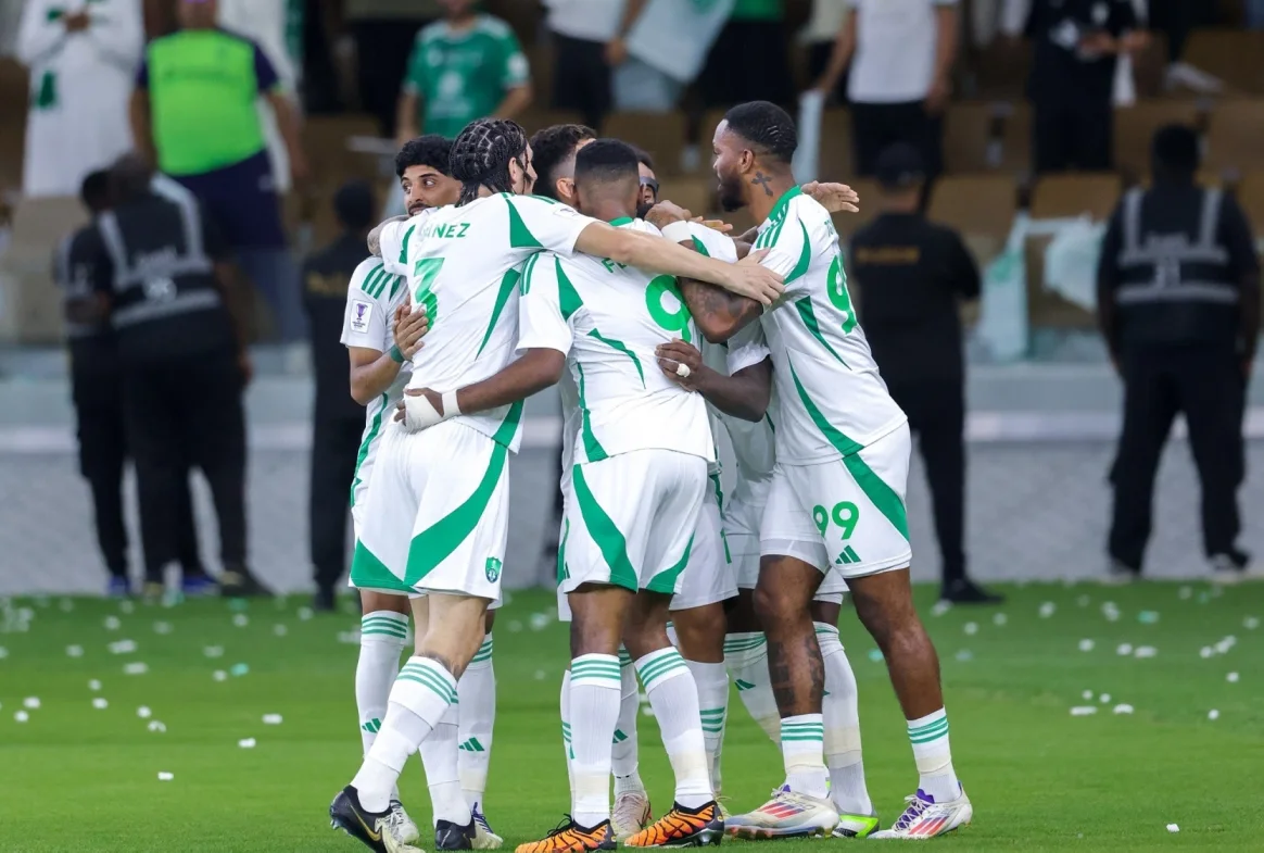 “بجودة HD” القنوات الناقلة لمباراة اهلي جدة اليوم الجمعة 25/10/2024 أمام الاخدود في دورى روشن السعودي علي النايل سات مجاناً