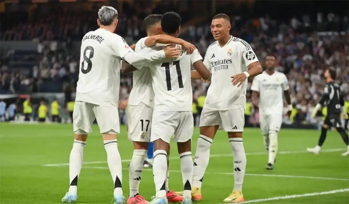 بالترددات.. القنوات الناقلة لمباراة ريال مدريد اليوم الثلاثاء 22/10/2024 أمام بوروسيا دورتموند في دورى ابطال اوروبا علي النايل سات والمعلق