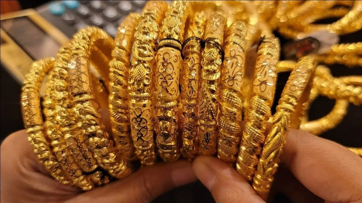 ارتفاع أسعار الذهب اليوم في مصر عيار 21 بالمصنعية الخميس 24-10-2024 داخل محلات الصاغة بمنتصف التعاملات