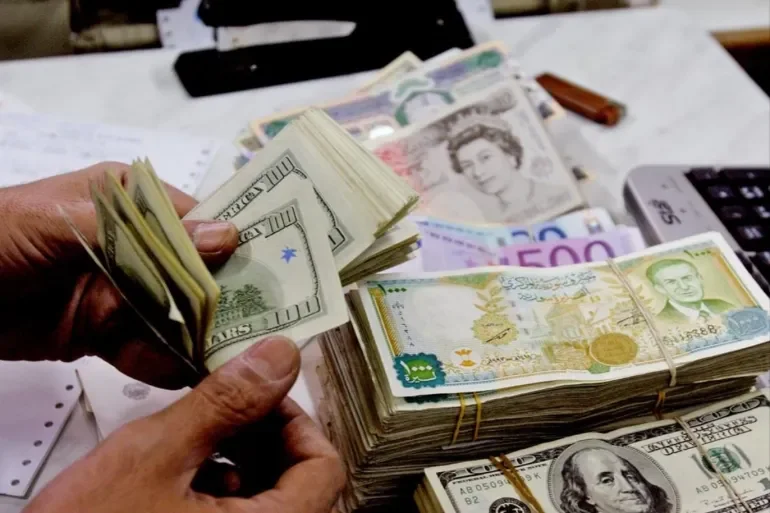 ” الليرة ترتفع ” سعر الليرة السورية مقابل الدولار اليوم السبت 21 ديسمبر 2024 في حلب ودمشق