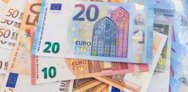 سعر اليورو الأن في مصر الأحد 29 ديسمبر 2024 في السوق السوداء | سعر الدولار أمام الجنيه اليوم