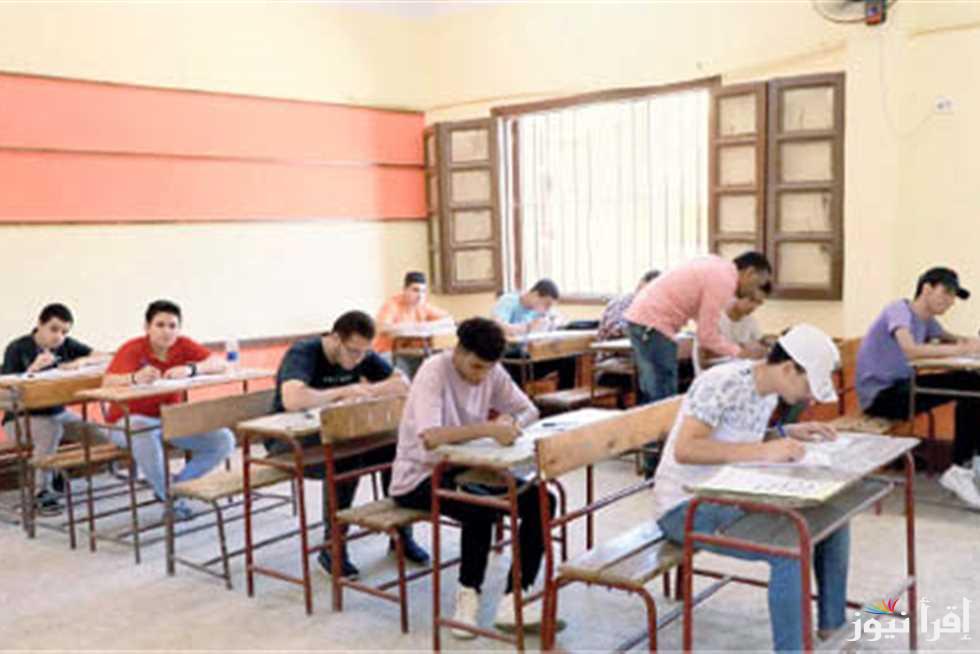 عاجل وردنا الأن موعد امتحانات الترم الأول 2025 نصف العام جميع المراحل | لأول مرة امتحانات للصف الأول والثاني الابتدائي