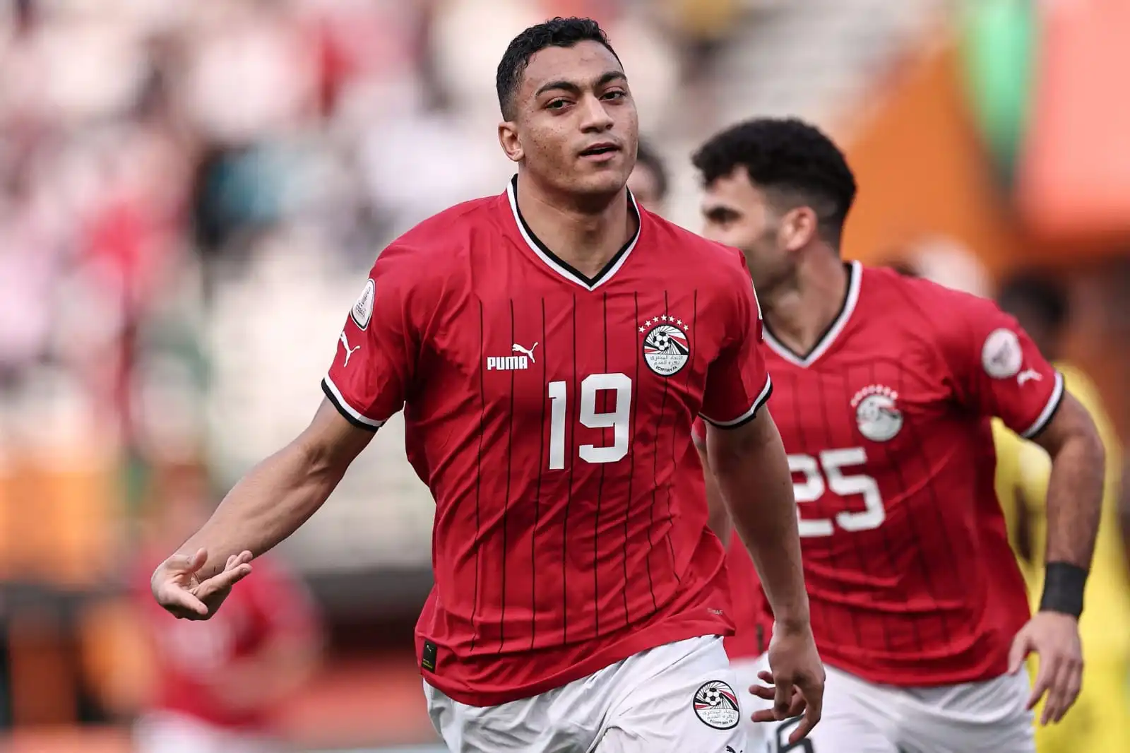 سباق التعاقد يشتد ما بين الأهلي المصري وناد يوناني لضم اللاعب مصطفى محمد . ما مصيره؟