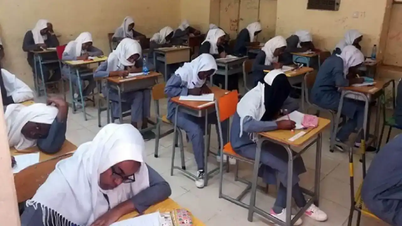 “وزارة التعليم السودانية”.. موعد الإعلان عن نتائج الشهادة السودانية 2025 ورابط الاستعلام عنها