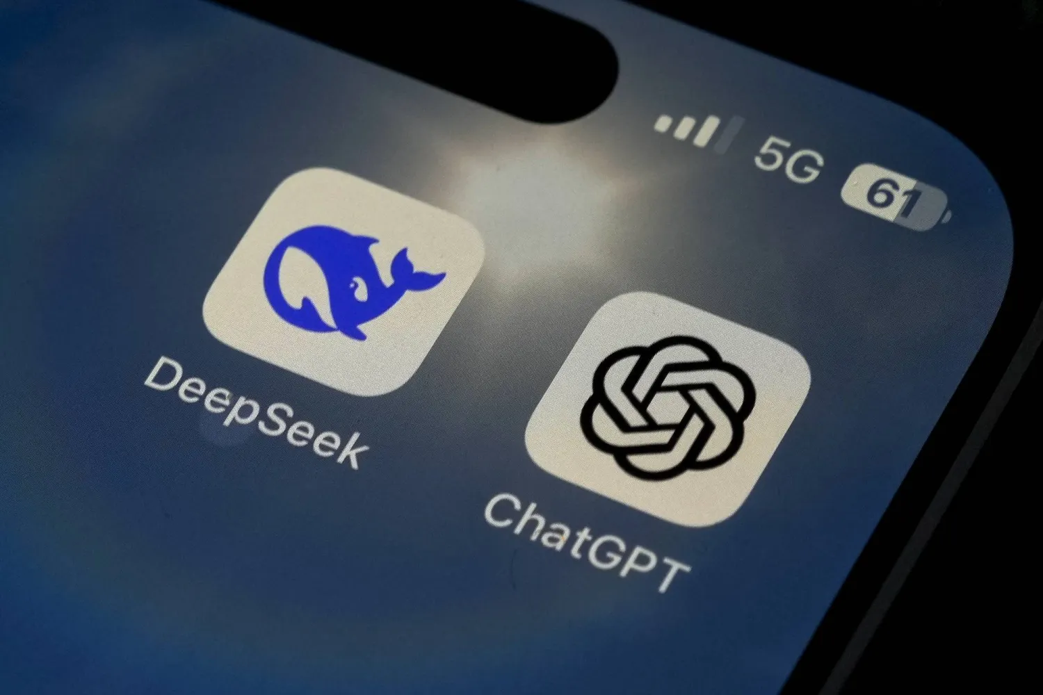 DeepSeek.. التطبيق الصيني الذي يغير قواعد لعبة الذكاء الاصطناعي عالميًا