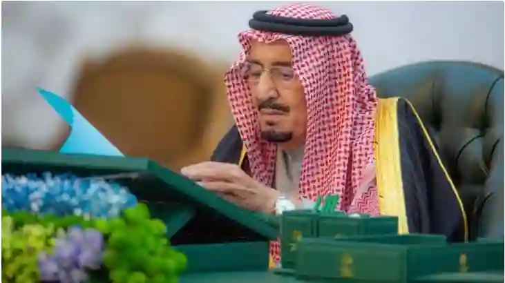 وزارة الموارد البشرية توضح .. هل تم الغاء المكرمة الملكية رمضان 1446واستبدالها بدعم اخر وموعد نزولها لمستفيدي الضمان الاجتماعي