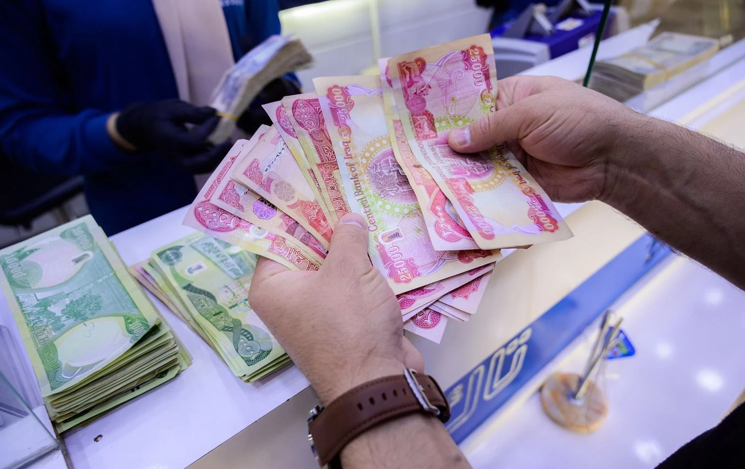 موعد صرف رواتب المتقاعدين في العراق 2025 وتأجيل الصرف إلى الأسبوع المقبل