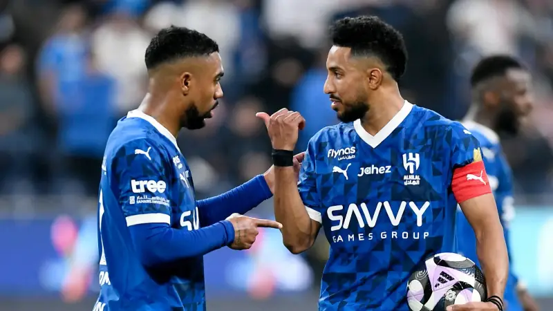 تعليق فارس عوض .. جميع القنوات الناقلة لمباراة الهلال والاتحاد في دوري روشن السعودي 2025 الجولة 21