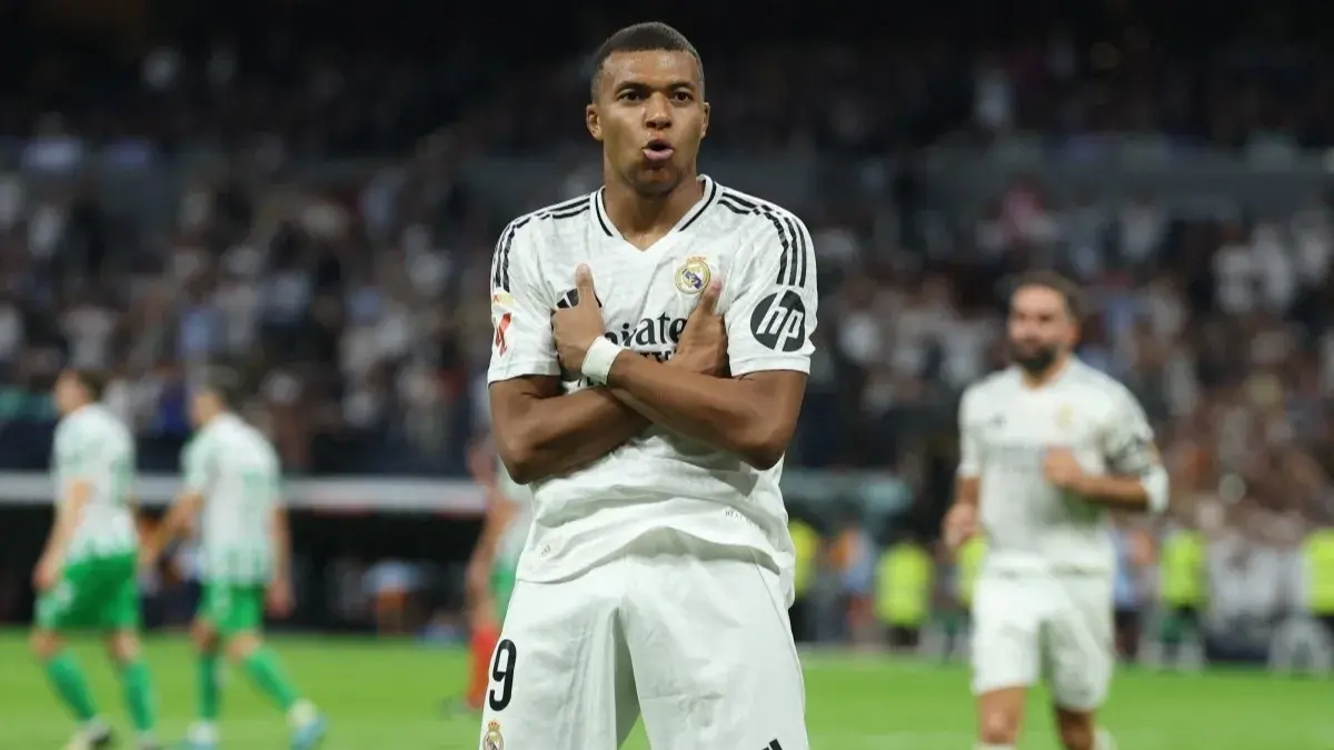 العبور لنهائي كأس ملك اسبانيا 2025 .. القنوات الناقلة لمباراة ريال مدريد وريال سوسيداد اليوم