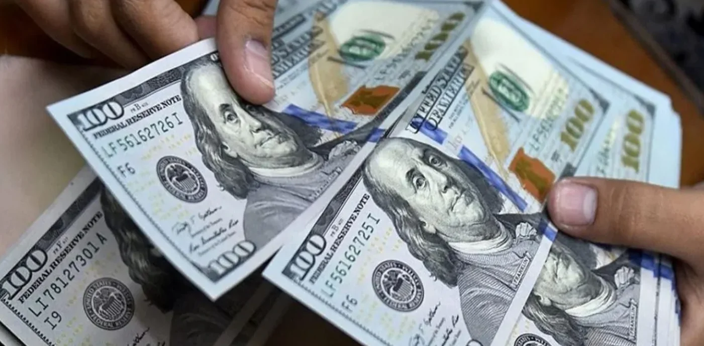 الأخضر اتجنن.. سعر الدولار اليوم الاثنين 10-02-2025 في البنوك في بداية التعاملات
