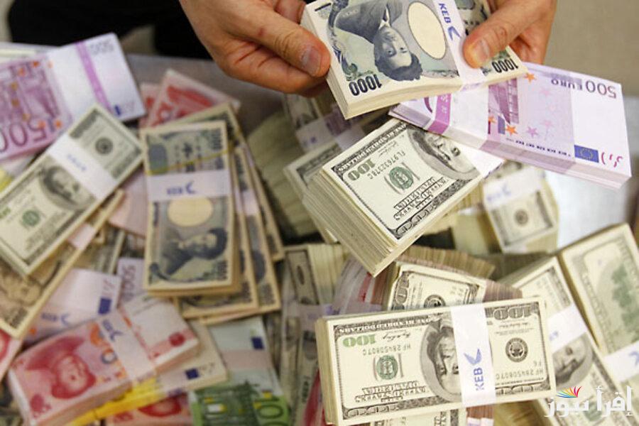 تعفر علي أسعار العملات اليوم في السوق السوداء 19-2-2025 مقابل الجنية المصري واخر تحديث للبنوك المختلفة