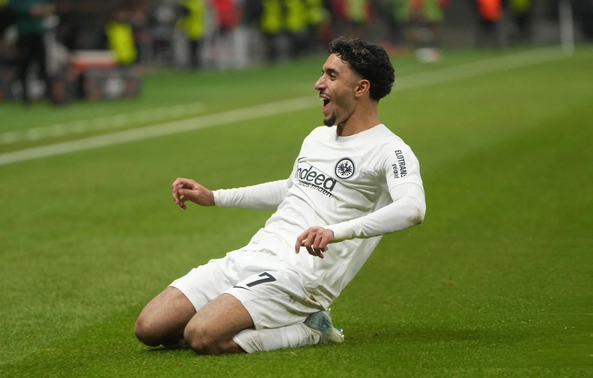عمرو مرموش يقود تشكيل مانشستر سيتي امام ريال مدريد في ملحق دوري الابطال