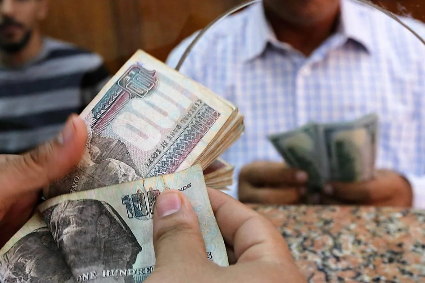 “هتزيد قبل رمضان؟”.. موعد صرف مرتبات شهر فبراير 2025 لموظفين القطاع العام والخاص وفقا لقرارات المالية