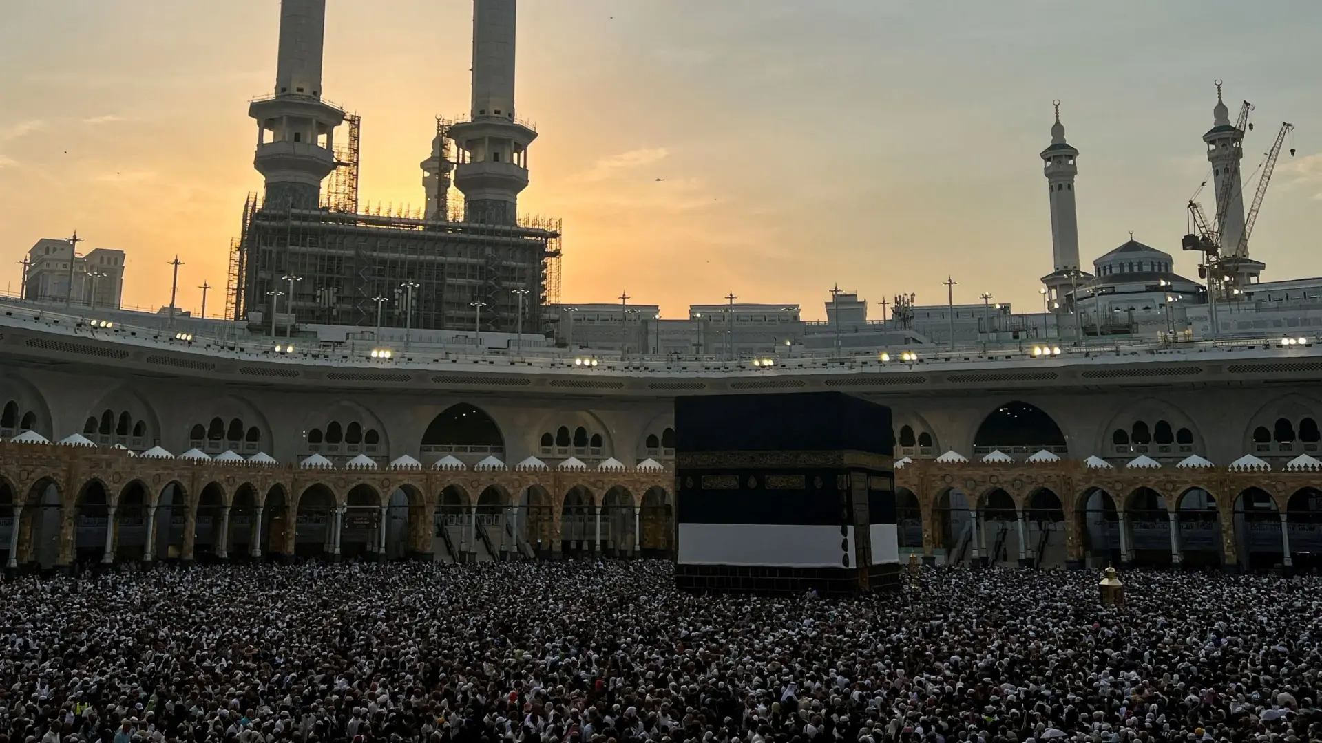 أدعية العشر الأواخر في رمضان 2025 أفضل دعاء ليلة القدر 1446