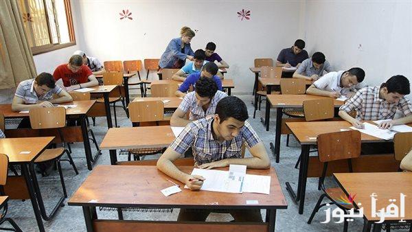 جدول النماذج الاسترشادية لامتحانات الثانوية العامة وحل الأسئلة