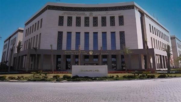 التعليم تقيل مديرة مدرسة الكرمة بدمنهور بعد حادثة الطفل ياسين
