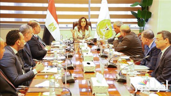 التنمية المحلية: التركيز على احتياجات المواطنين وتوفير فرص عمل في المحافظات