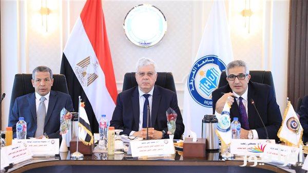 وزارة التعليم توجه بسرعة إعلان جداول امتحانات الكليات قبل الموعد المحدد