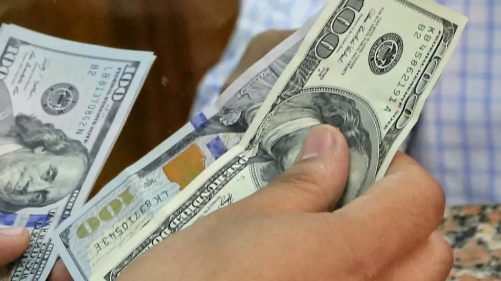 سعر الدولار في ليبيا في السوق السوداء اليوم الثلاثاء 15 أبريل 2025 السعر الرسمي في مصرف ليبيا المركزي